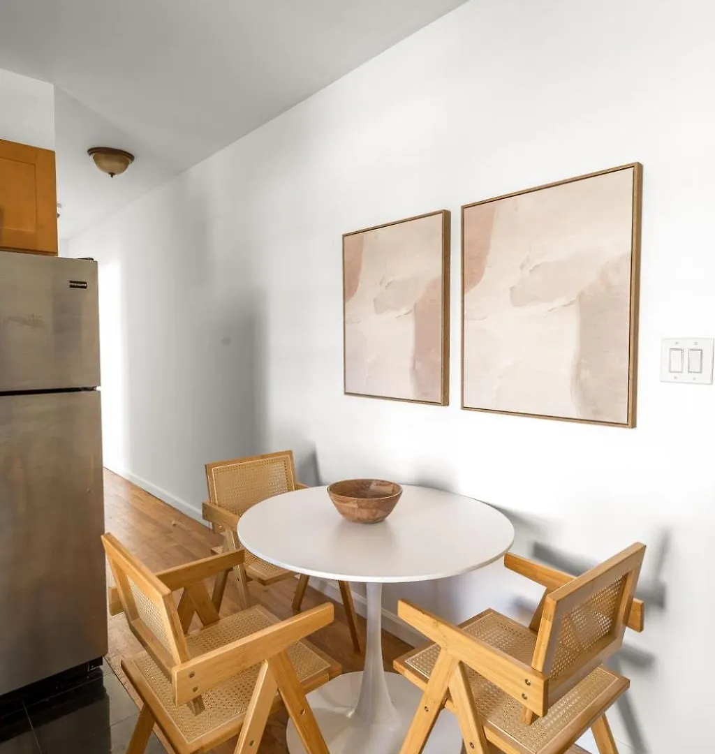 Chic & Trendy 3Bd 1Bath Escape In The Lower East Side New York